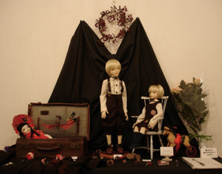 山吉由利子人形教室展2004